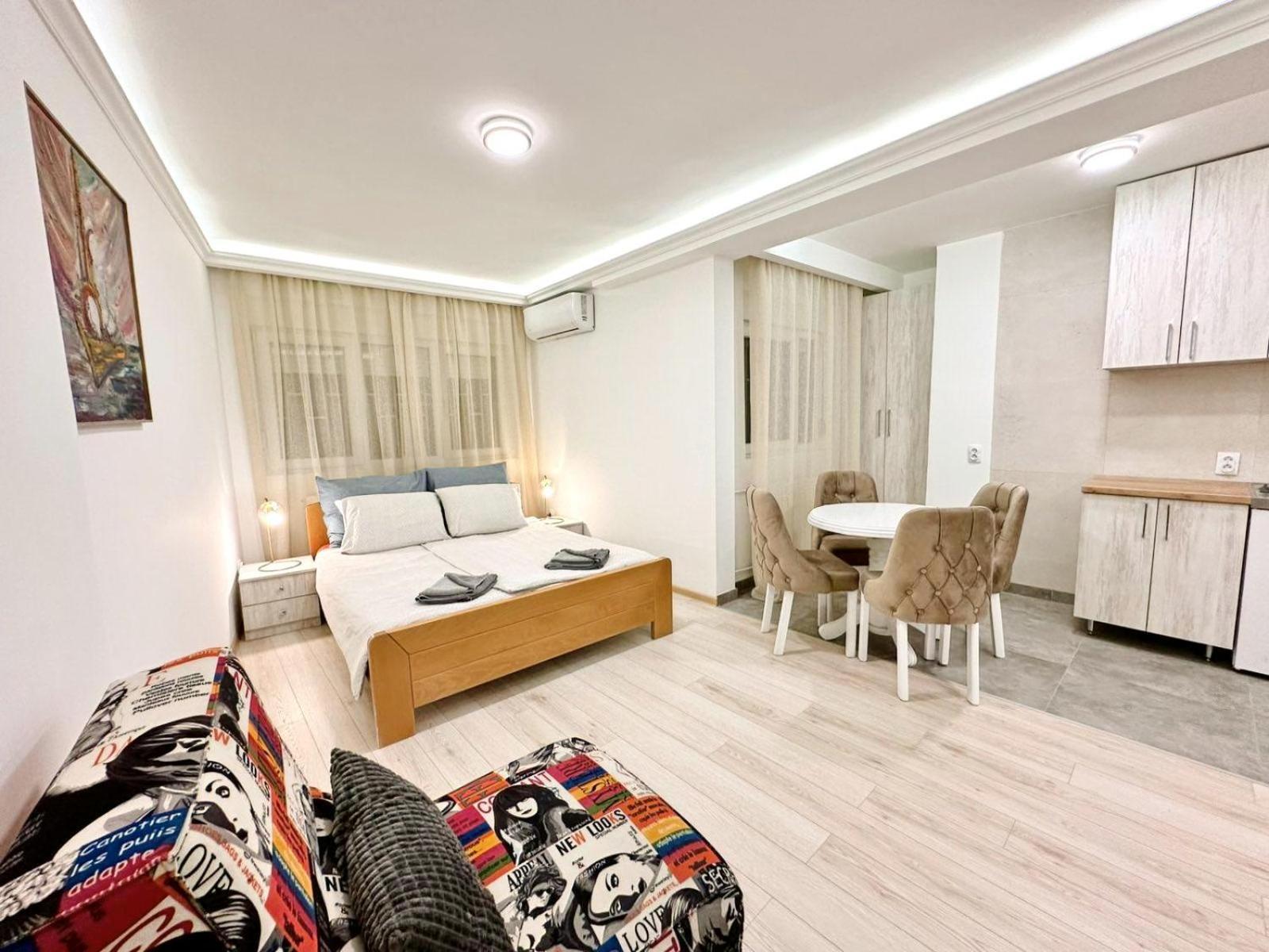 Modern Central Apartments Renovated Belgrad Dış mekan fotoğraf