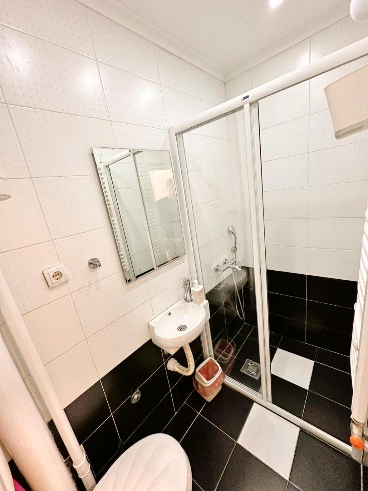 Modern Central Apartments Renovated Belgrad Dış mekan fotoğraf