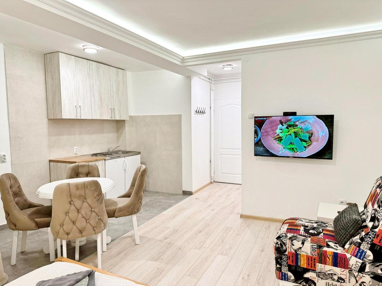 Modern Central Apartments Renovated Belgrad Dış mekan fotoğraf